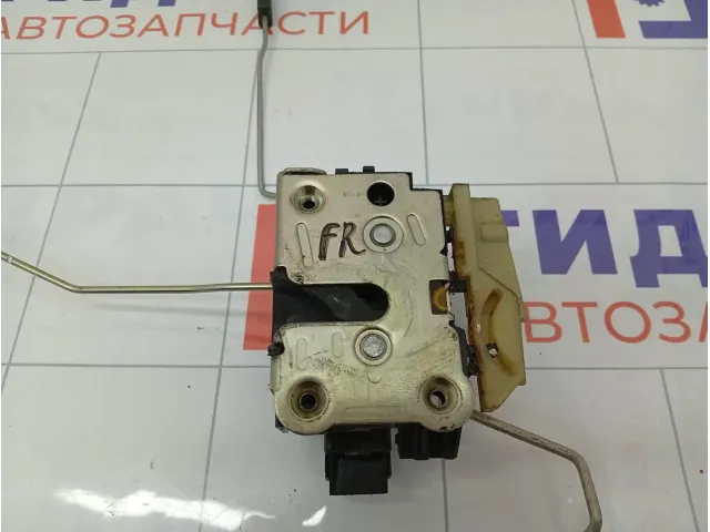 Замок двери передней правой Renault Duster 805029387R