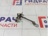 Ограничитель двери передней Renault Duster 804305879R