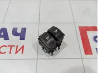 Блок управления стеклоподъемниками Renault Duster 8200108269