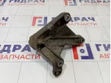 Кронштейн КПП (АКПП, МКПП) Renault Duster 8200043084