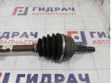 Привод передний правый Renault Duster 391008165R