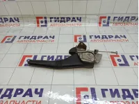 Рычаг, педаль стояночного тормоза Renault Duster 360108002R