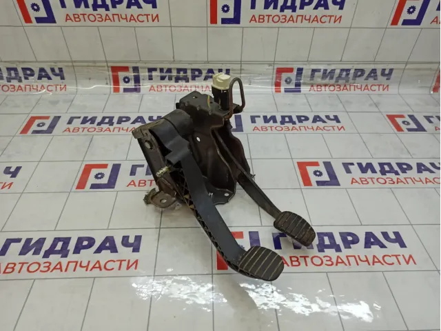 Блок педалей Renault Duster 465109213R
