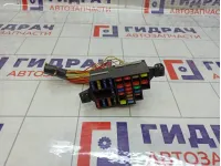 Блок предохранителей Renault Duster 7703297597