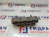 Кронштейн топливной рампы Renault Duster 8200503258