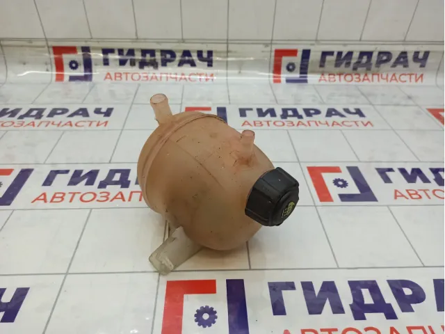 Бачок расширительный Renault Duster 7701470460