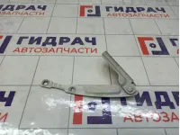 Петля капота правая Renault Duster 654007102R