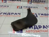 Брызговик задний правый Renault Duster 788128125R