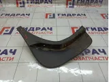 Брызговик задний правый Renault Duster 788128125R