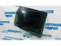 Стекло двери задней правой Renault Duster 823003687R. Царапины.