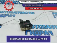 Замок двери передней правой Renault Duster 805026232R.