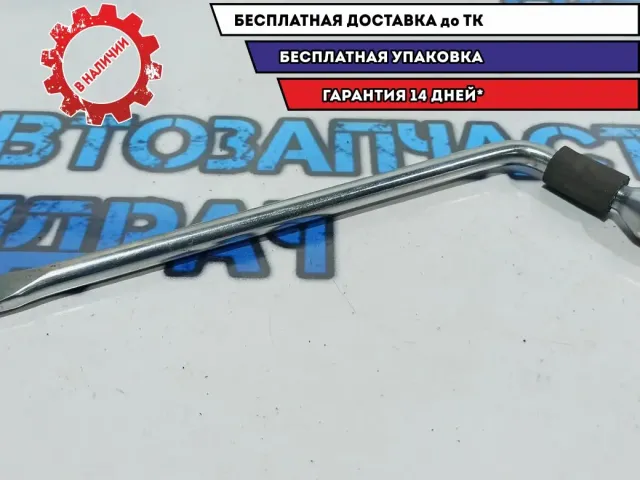 Ключ баллонный Renault Duster .
