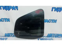 Стекло кузовное глухое правое Renault Duster 833068568R.