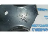 Кронштейн передней балки правый Renault Duster 8200823807.