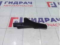 Накладка лобового стекла левая Renault Duster 668220006R