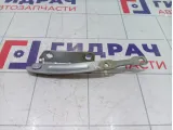 Петля капота правая Renault Duster 654007102R