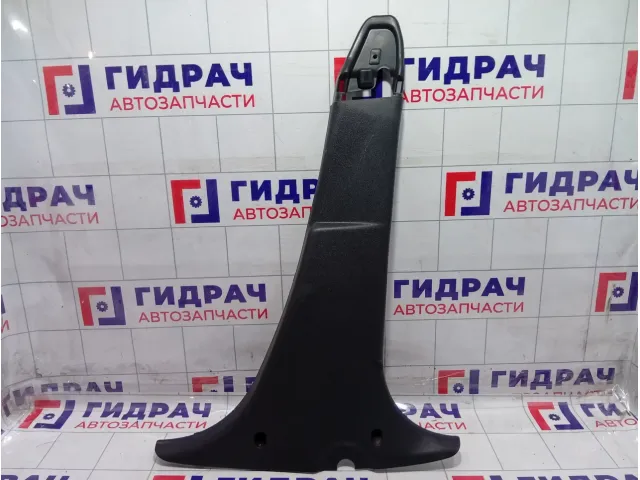 Обшивка стойки средней правой нижняя Renault Duster 8200823419