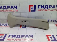 Обшивка стойки средней правой верхняя Renault Duster 8200732344