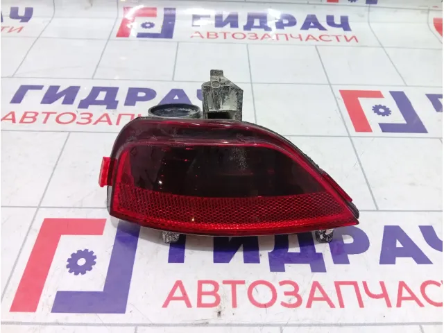 Фонарь задний в бампер правый Renault Duster 265600001R