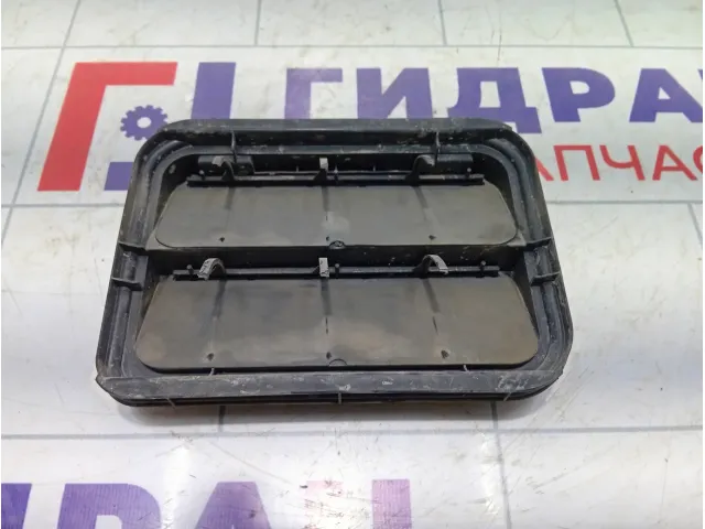 Решетка вентиляционная Renault Duster 7700838358