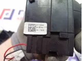 Переключатель поворотов подрулевой Renault Duster 6001551361