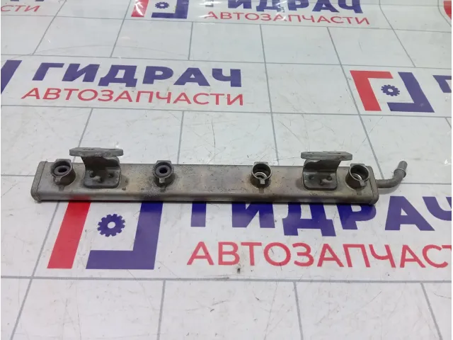 Топливная рампа (топливная рейка) Renault Duster 175200117R