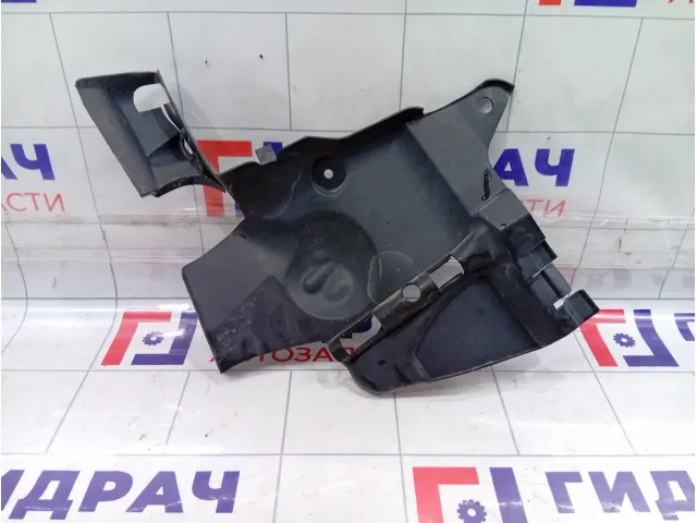 Пыльник двигателя левый Renault Duster 638318745R