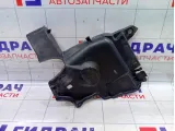 Пыльник двигателя правый Renault Duster 638302834R
