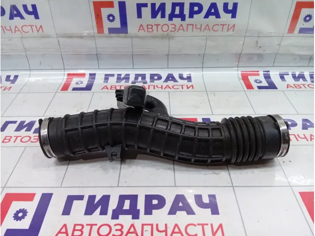 Патрубок воздушного фильтра Renault Duster 165780388R