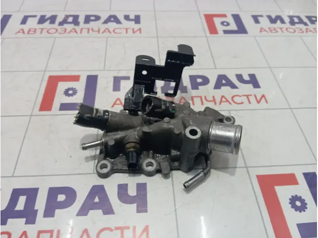 Фланец двигателя системы охлаждения Renault Duster 110604754R