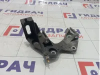 Кронштейн генератора Renault Duster 117102094R