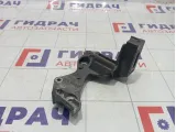 Кронштейн генератора Renault Duster 117102094R