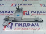 Стеклоподъемник механический задний правый Renault Duster 8200733830