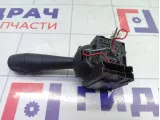 Переключатель поворотов подрулевой Renault Duster 255404709R