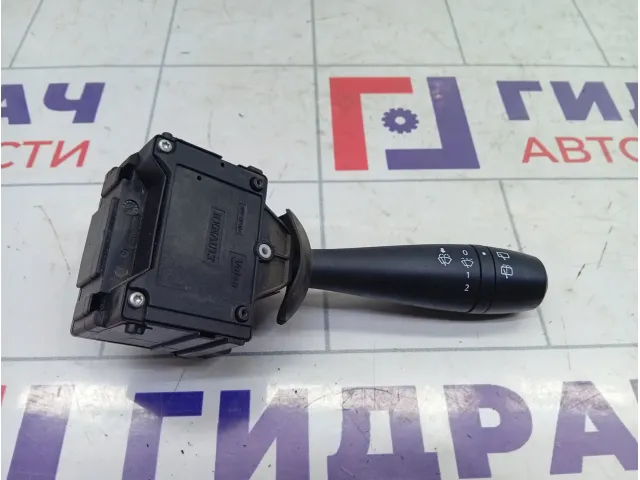 Переключатель стеклоочистителей подрулевой Renault Duster 8201168008