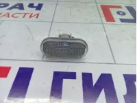 Повторитель на крыло Renault Duster 8200257684