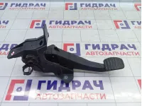 Педаль сцепления Renault Duster 465037621R