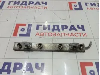 Топливная рампа (топливная рейка) Renault Duster 175200117R