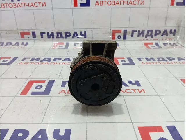 Компрессор системы кондиционирования Renault Duster 926008367R