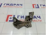 Кронштейн генератора Renault Duster 117102094R