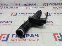 Патрубок воздушного фильтра Renault Duster 165780388R