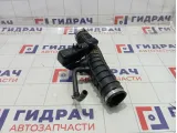 Патрубок воздушного фильтра Renault Duster 165780388R