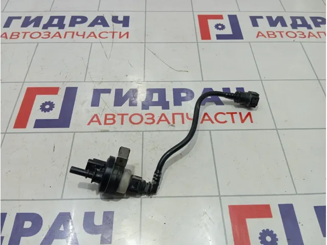 Клапан вентиляции топливного бака Renault Duster 8200248821