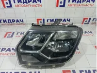 Фара левая Renault Duster 260605020R