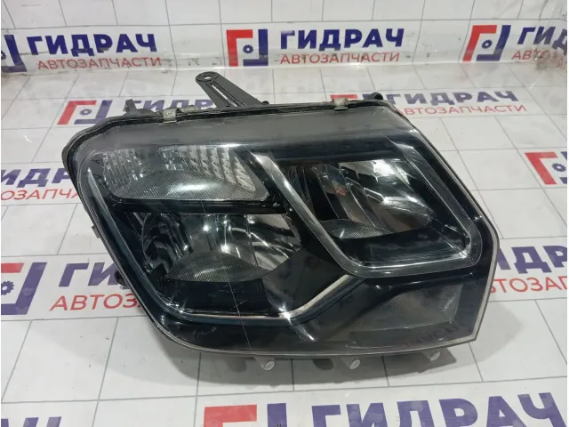 Фара правая Renault Duster 260107307R