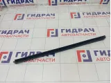 Уплотнитель стекла заднего левого Renault Duster 823310035R