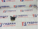 Замок двери передней правой Renault Duster 805021018R
