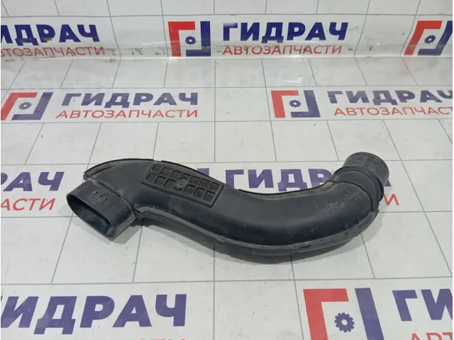 Патрубок воздушного фильтра Renault Duster 165555731R