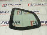 Стекло кузовное глухое (форточка) заднее левое Renault Duster 833071332R