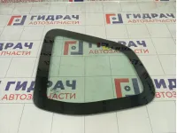 Стекло кузовное глухое (форточка) заднее левое Renault Duster 833071332R